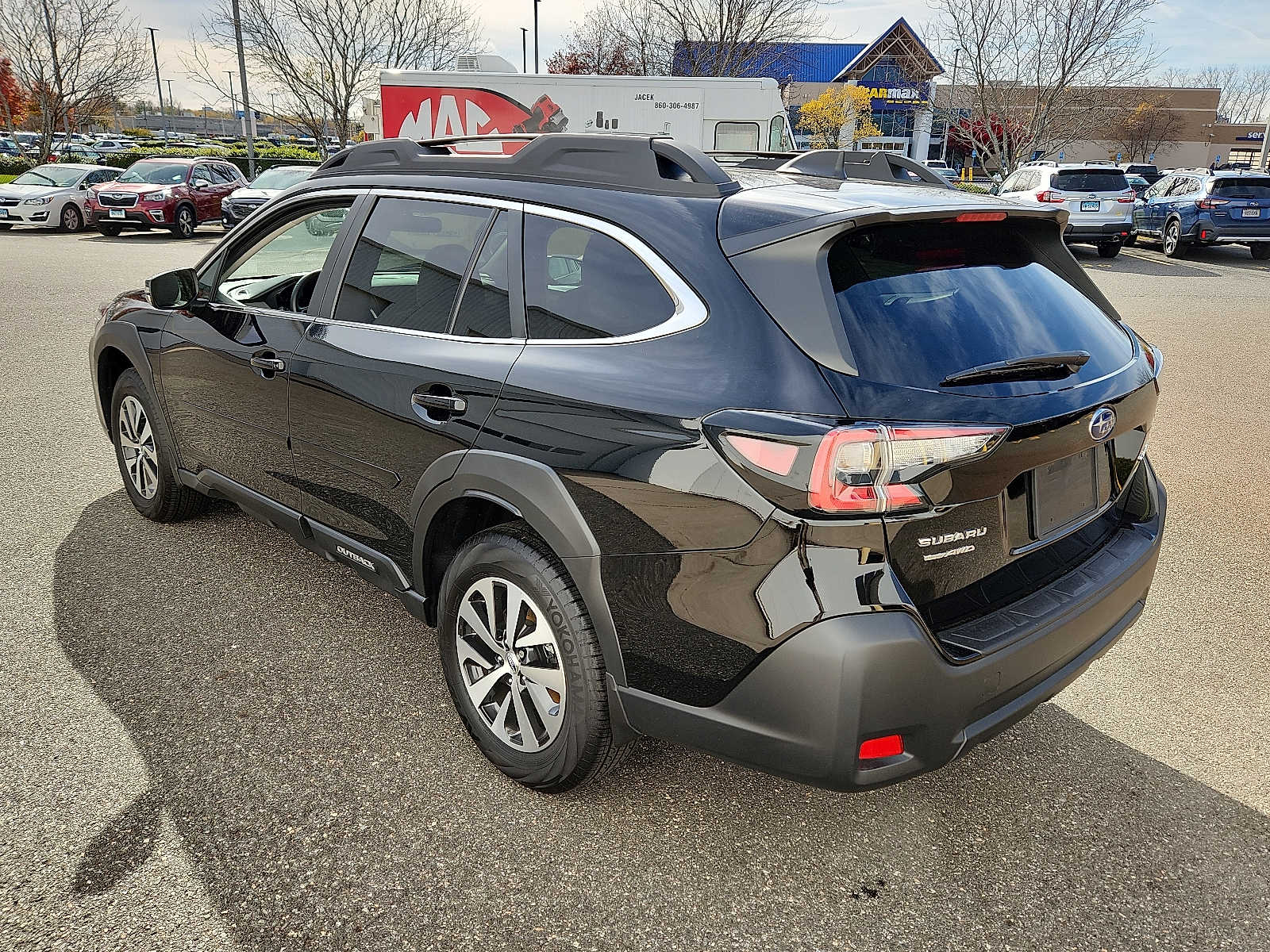 2025 Subaru Outback Premium photo 2