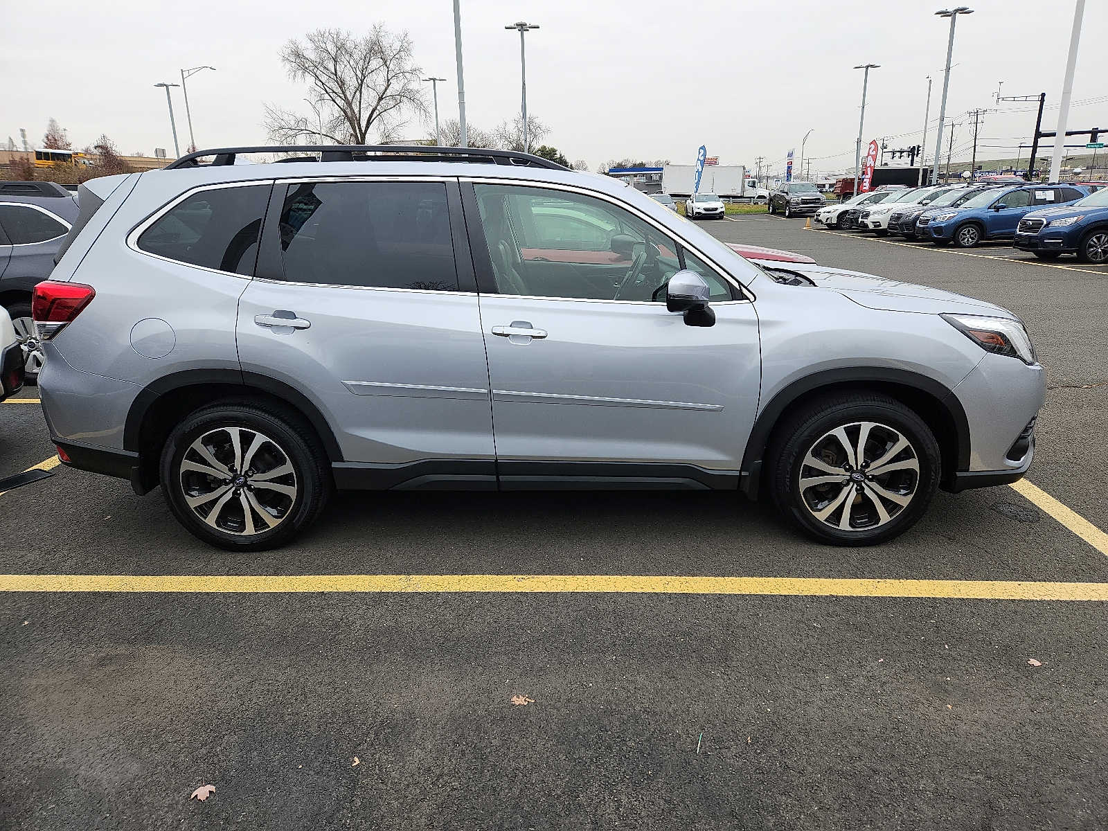 2023 Subaru Forester Limited photo 4