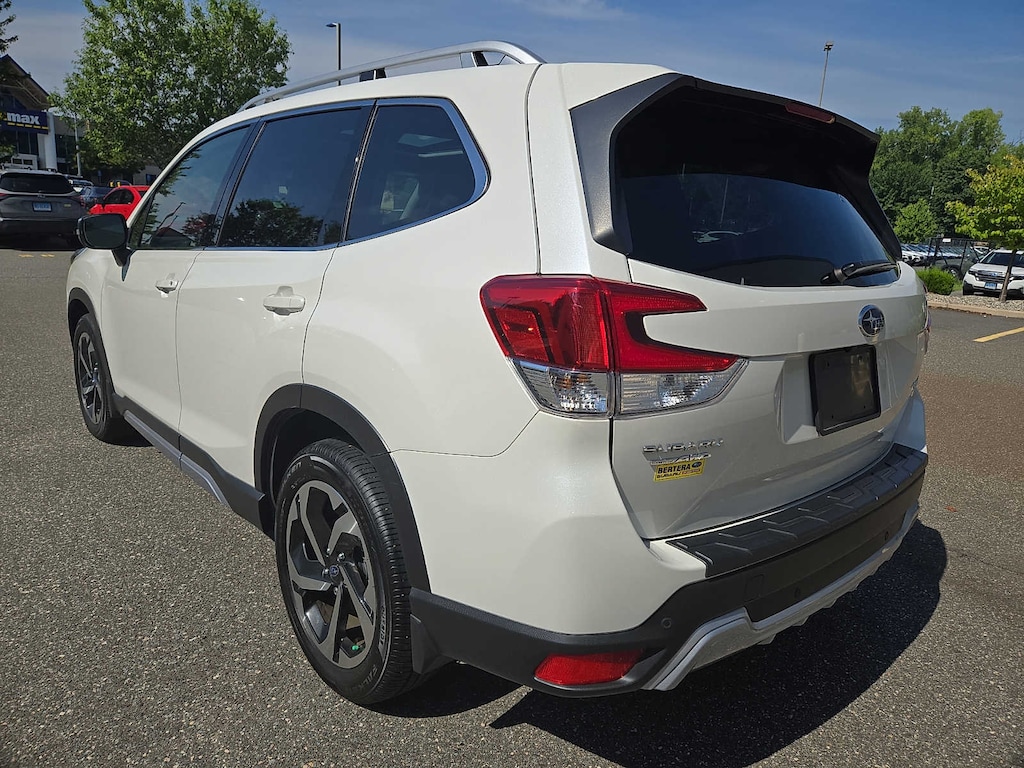 Used 2023 Subaru Forester Touring CVT