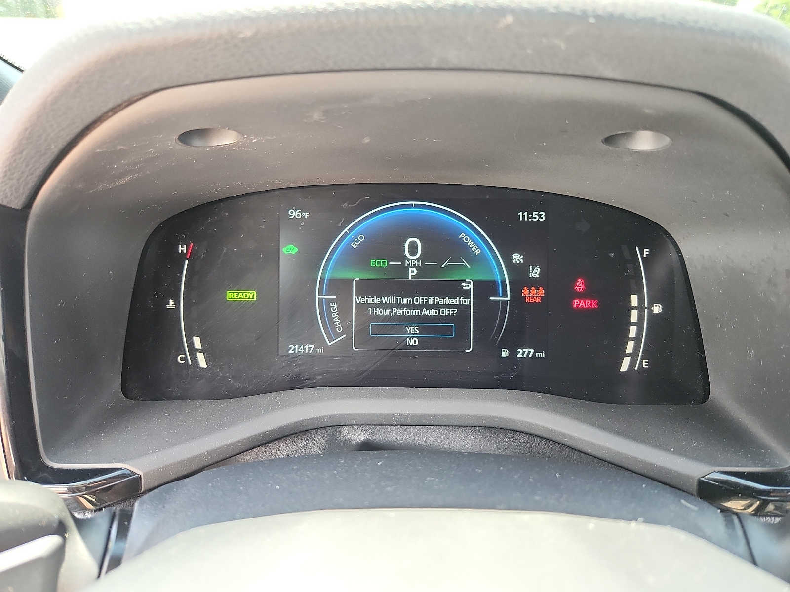 2025 Toyota Camry SE - Photo 20