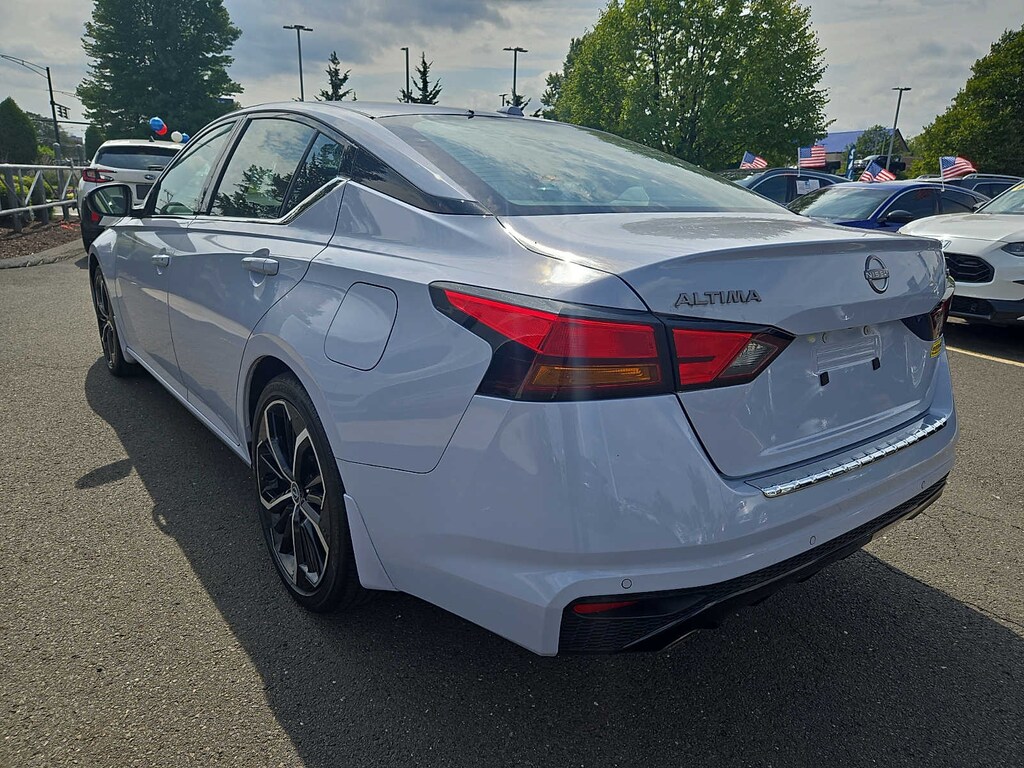 Used 2023 Nissan Altima 2.5 SR Sedan