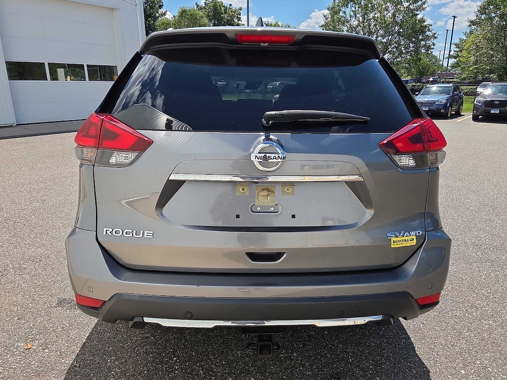 Used 2019 Nissan Rogue SV AWD