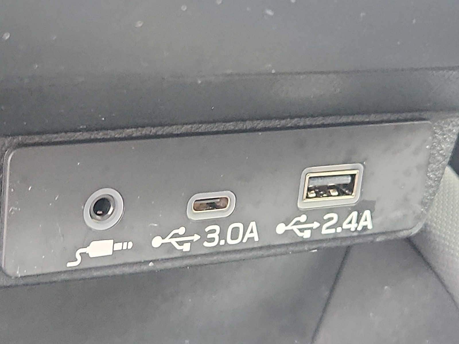 2025 Subaru Forester Limited - Photo 24
