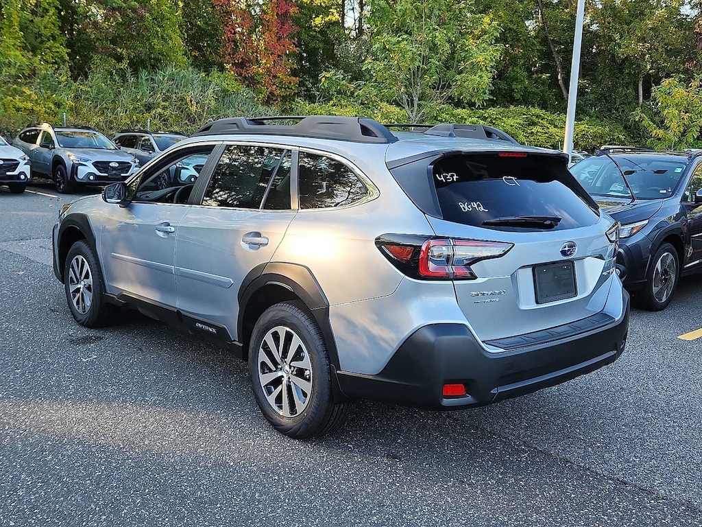 New 2025 Subaru Outback Premium SUV