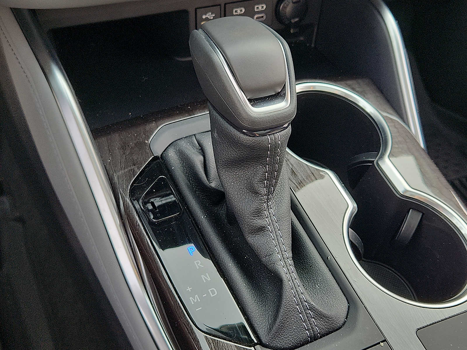 2026 Toyota Highlander Platinum - Photo 15