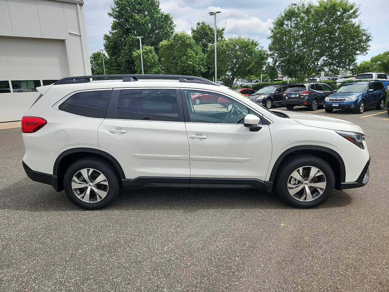 2025 Subaru Ascent Premium - Photo 7