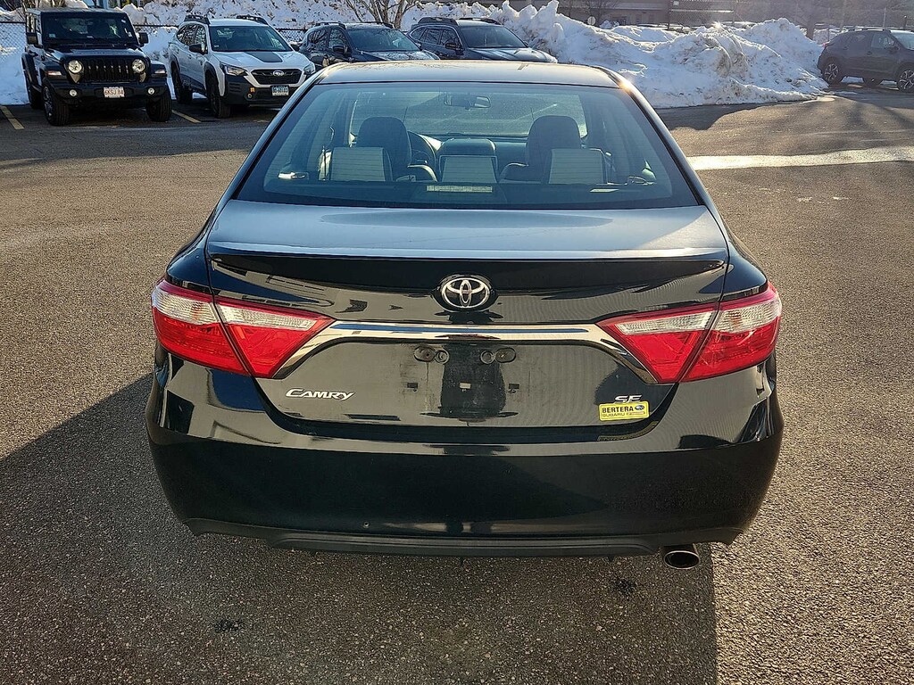 Used 2017 Toyota Camry SE Auto (GS)