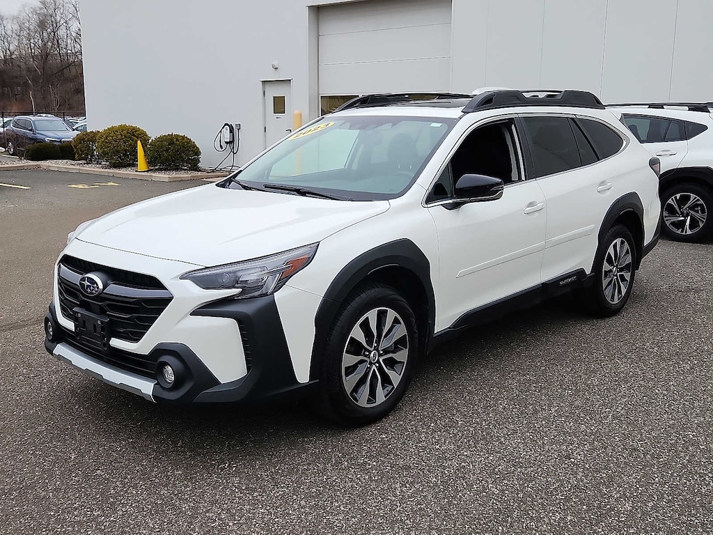 Used 2023 Subaru Outback Limited CVT