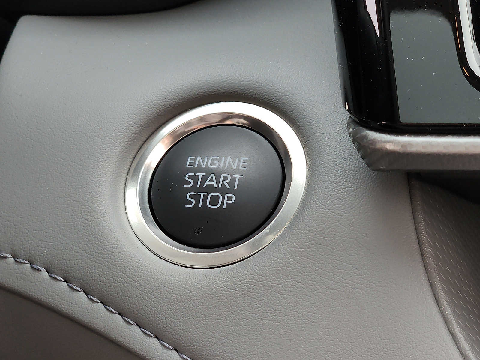 2026 Toyota Highlander Platinum - Photo 23