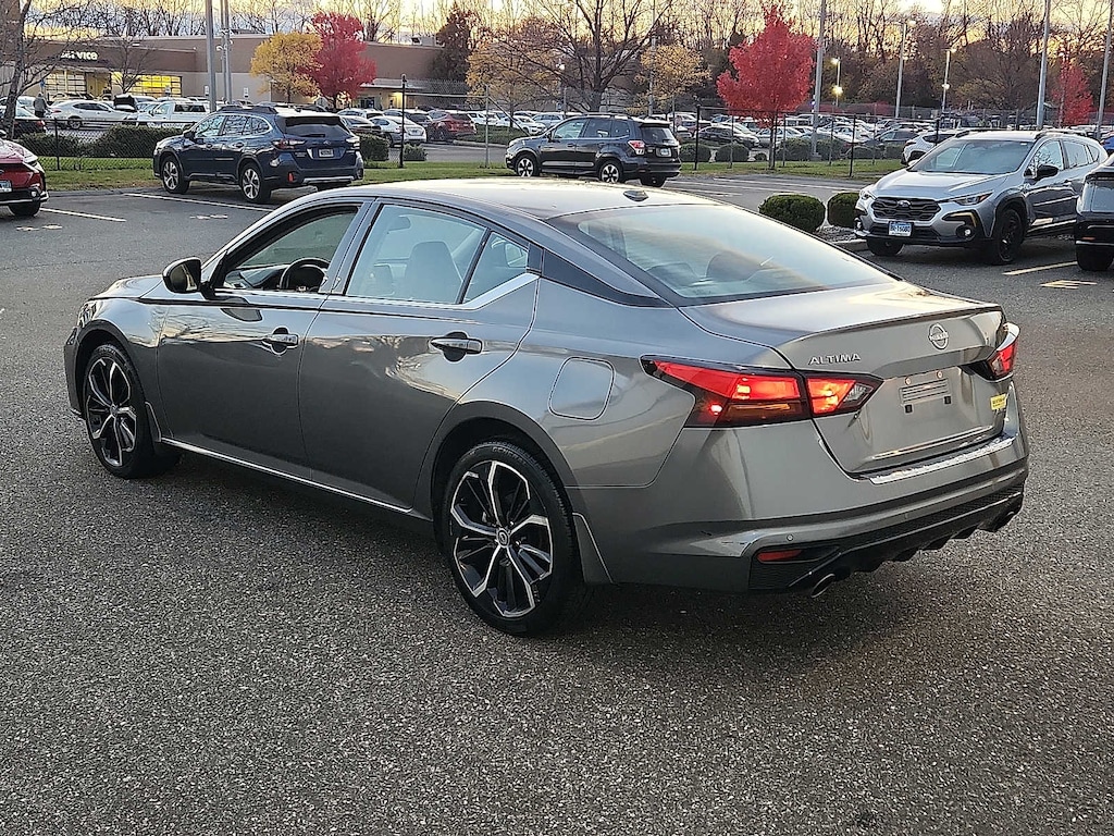 Used 2023 Nissan Altima 2.5 SR AWD Sedan