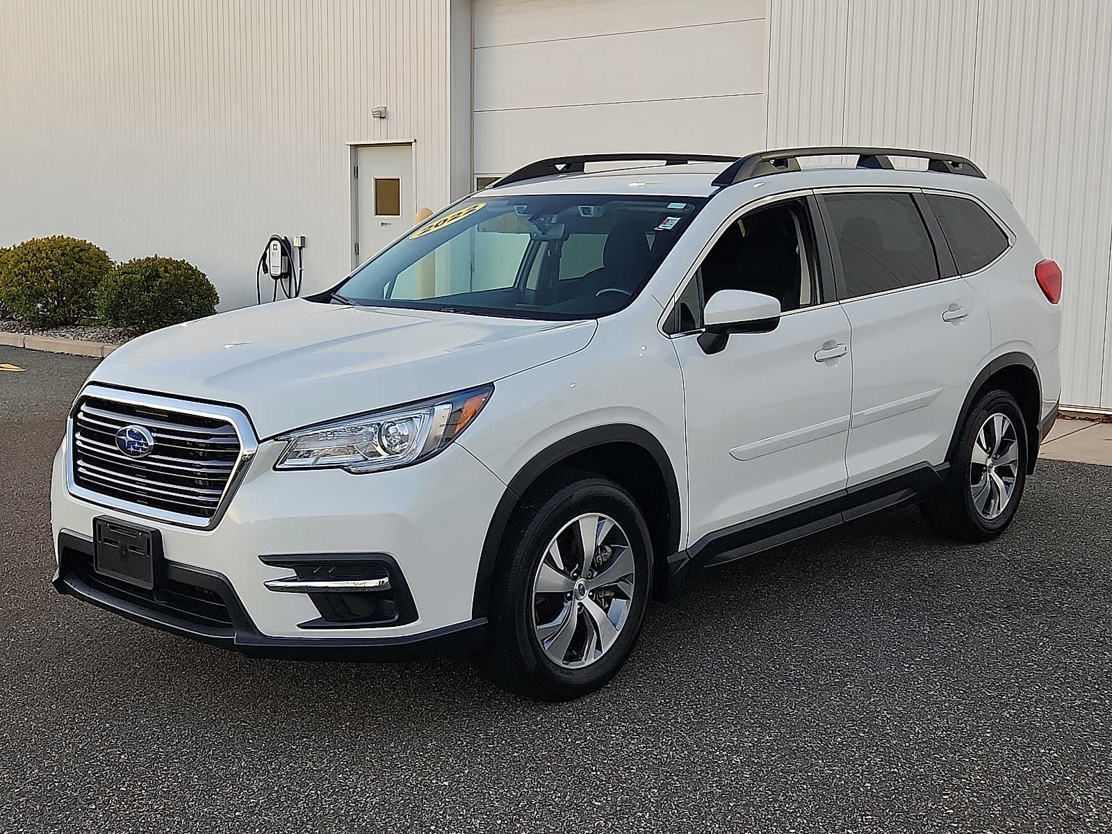 2022 Subaru Ascent Premium photo 2