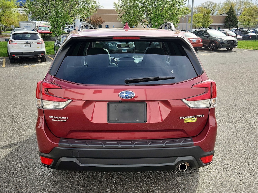 Used 2023 Subaru Forester Limited CVT
