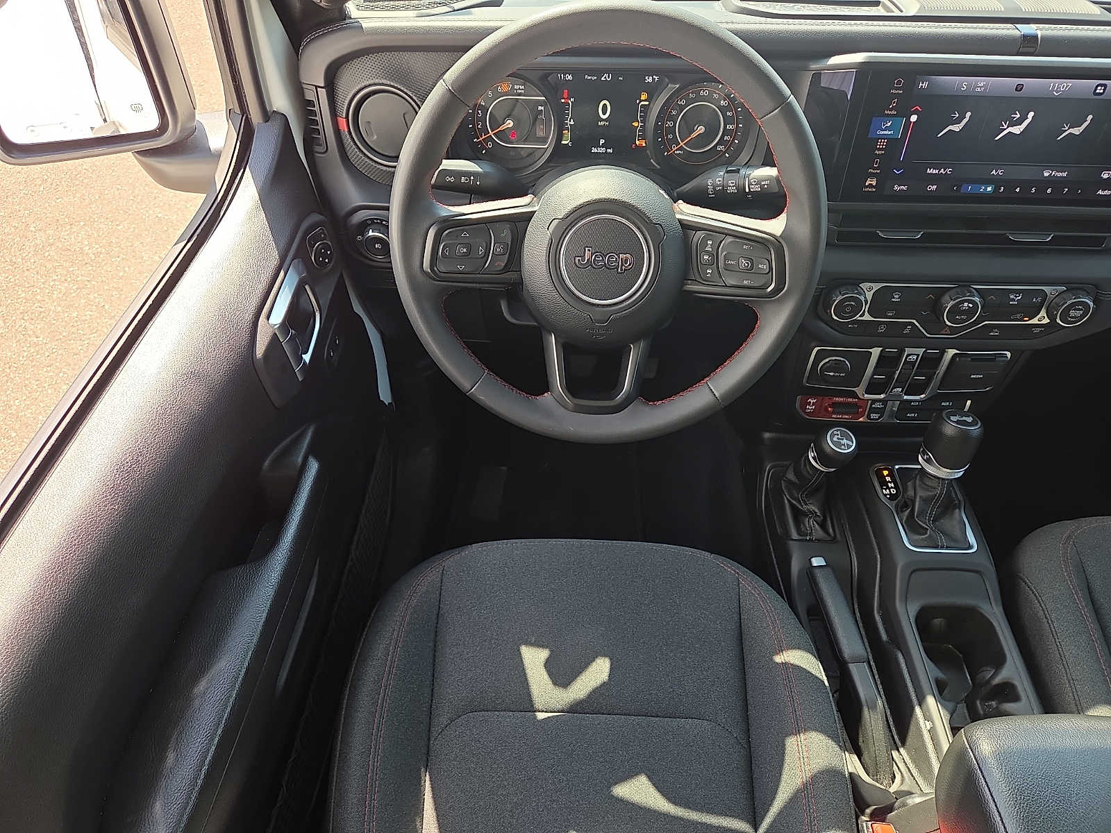 2025 Jeep Wrangler 4-Door Rubicon - Photo 12