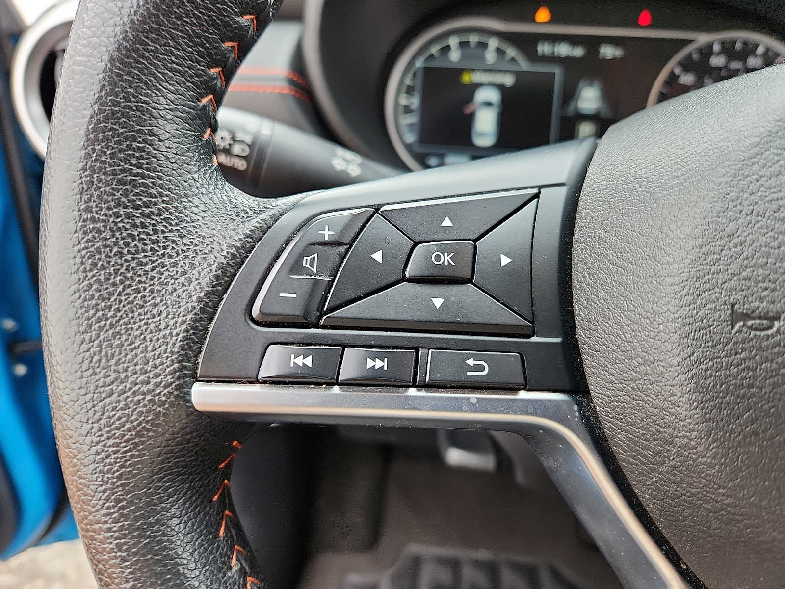 2025 Nissan Versa Sedan SR - Photo 20