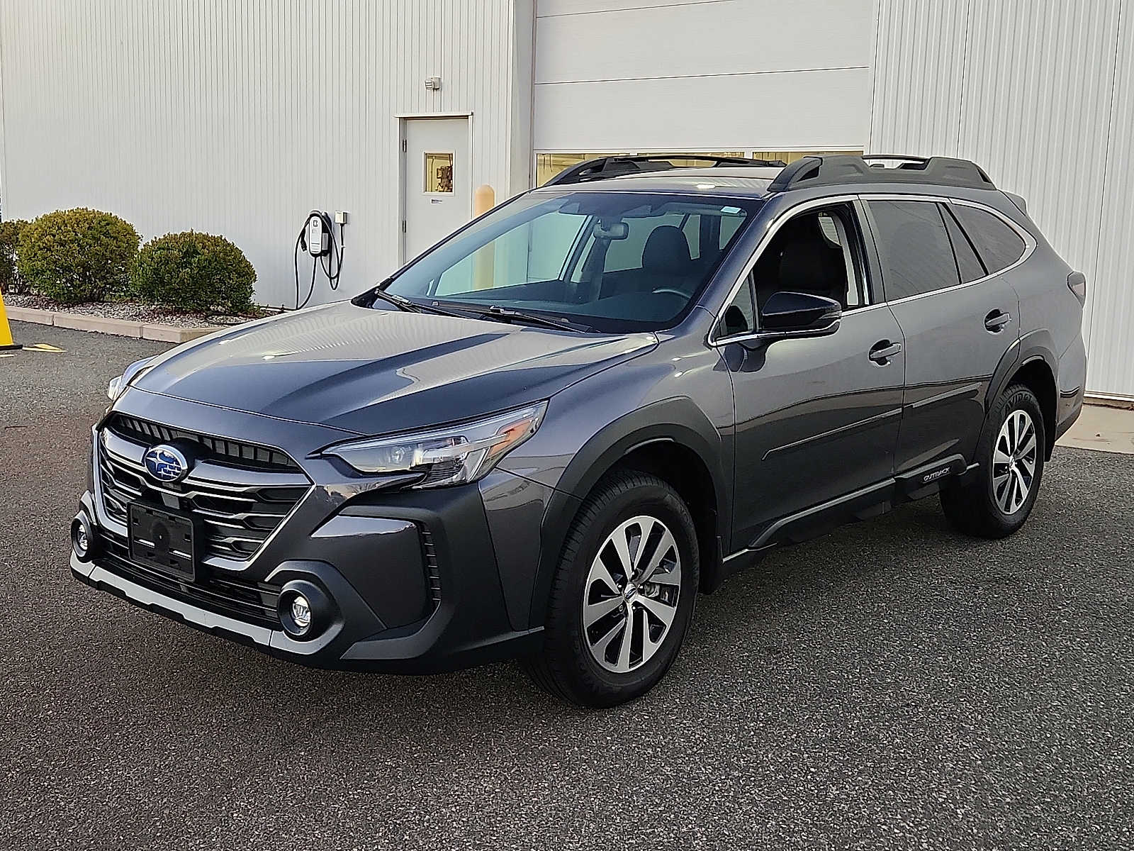 2025 Subaru Outback Premium photo 2