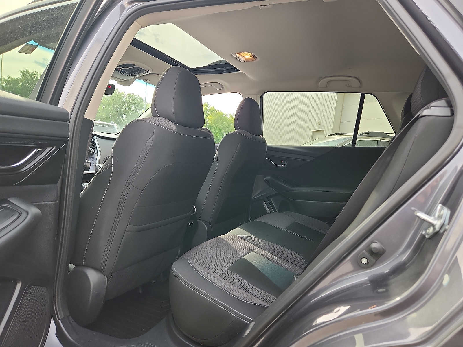 2022 Subaru Outback Premium - Photo 10