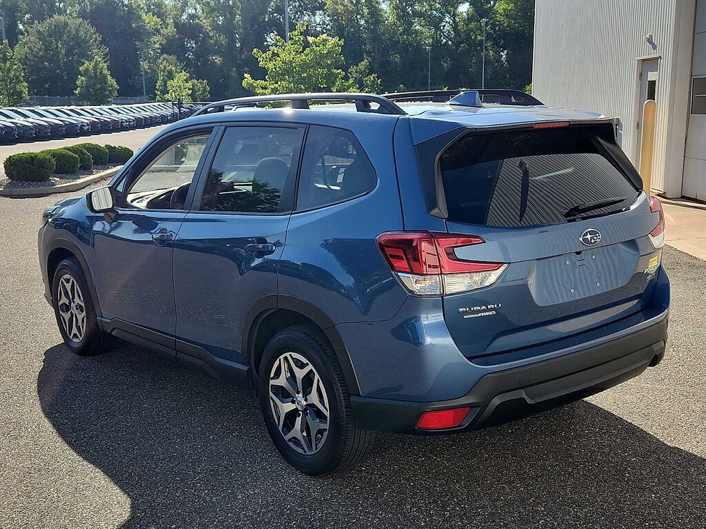 Used 2022 Subaru Forester Premium CVT