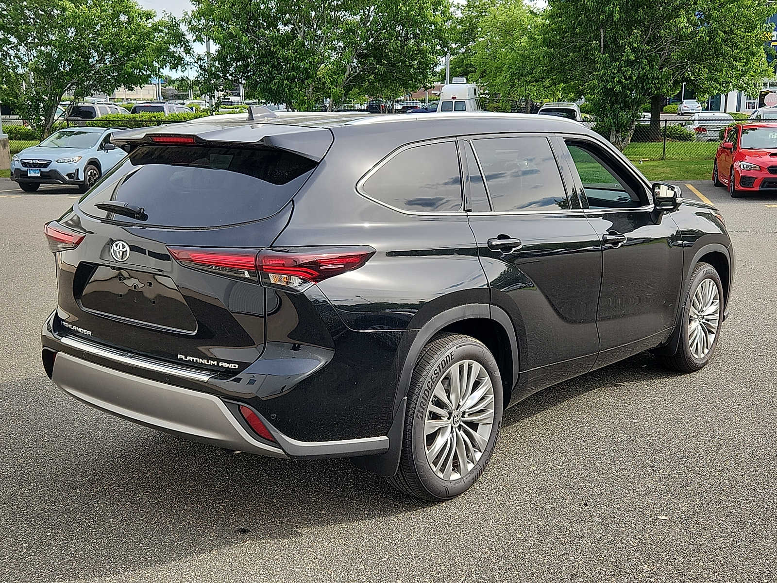 2026 Toyota Highlander Platinum - Photo 6