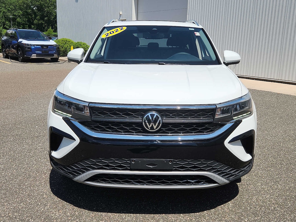 Used 2022 Volkswagen Taos SE 4MOTION