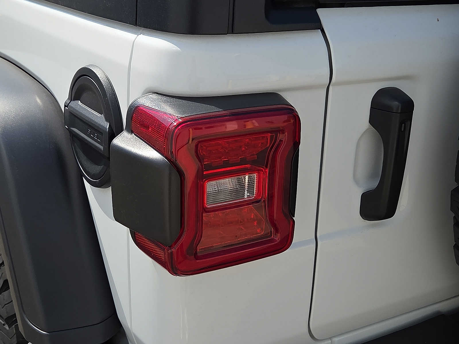 2025 Jeep Wrangler 4-Door Rubicon - Photo 10