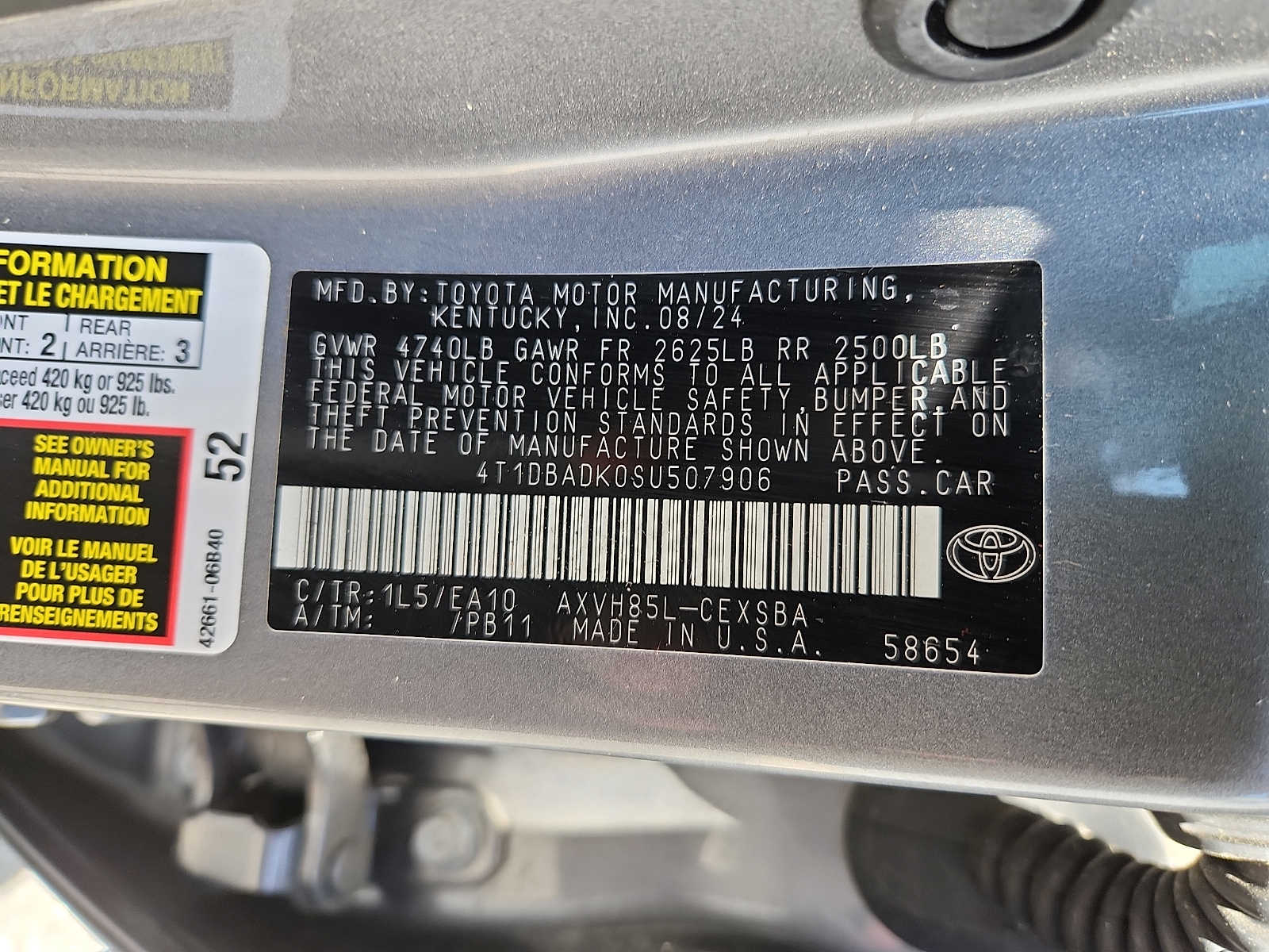 2025 Toyota Camry SE - Photo 26