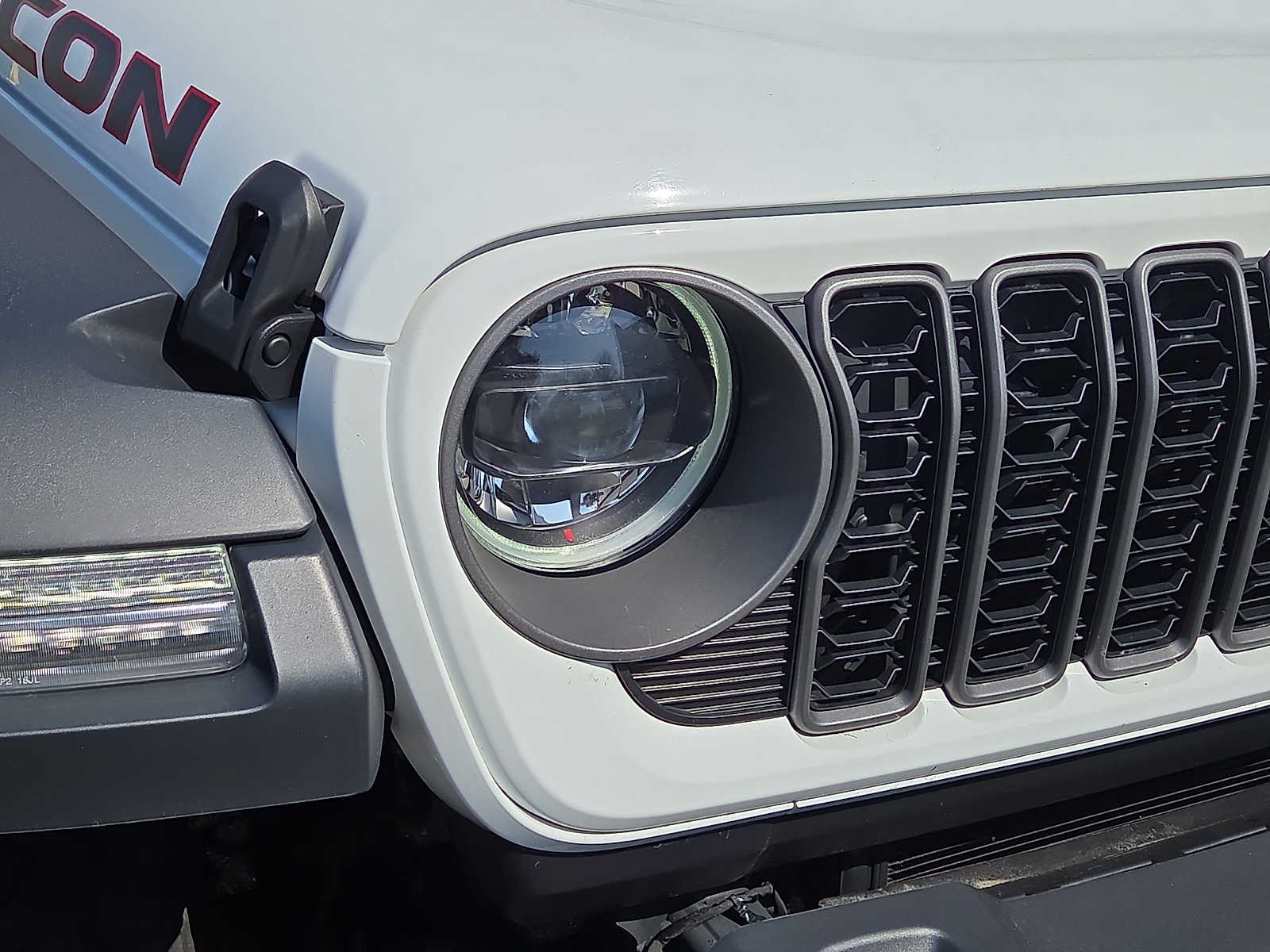 2025 Jeep Wrangler 4-Door Rubicon - Photo 9