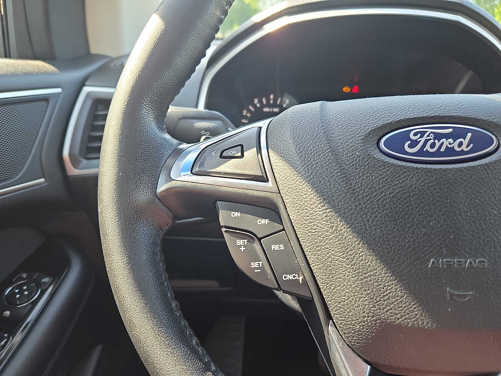 2018 Ford Edge SEL - Photo 20