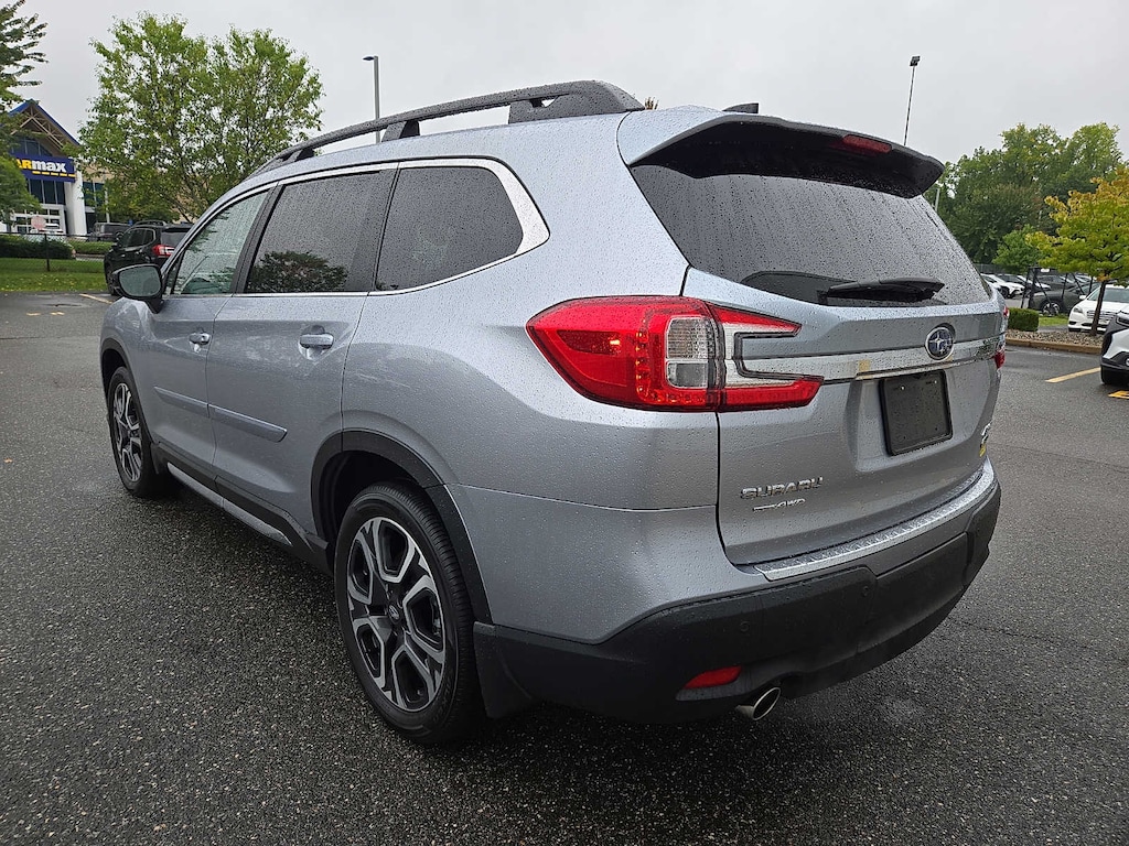Used 2025 Subaru Ascent Limited 7-Passenger