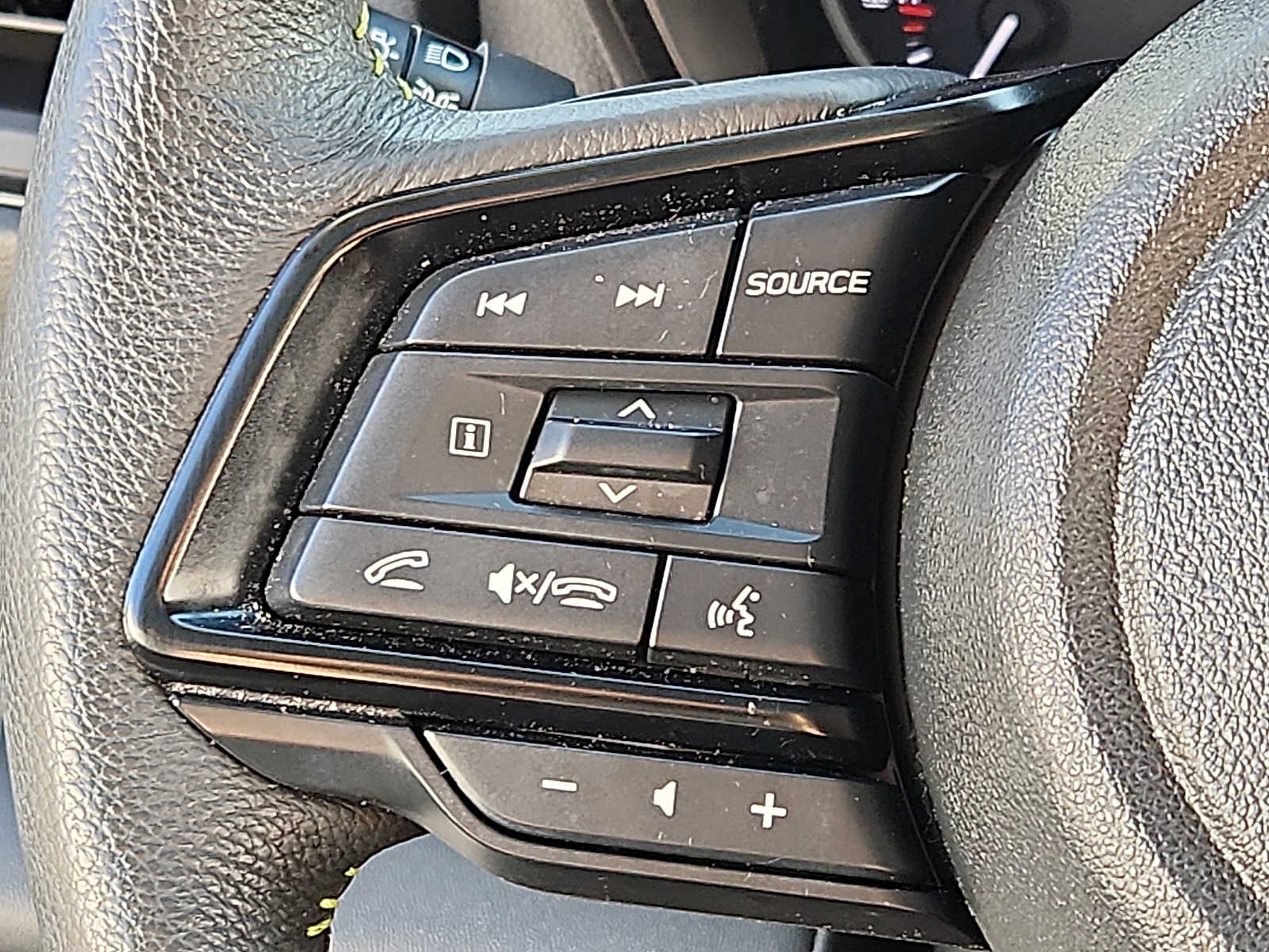 2023 Subaru Ascent Onyx Edition - Photo 21