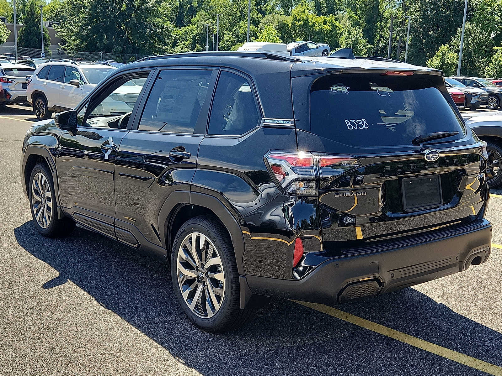 2025 Subaru Forester Touring photo 3