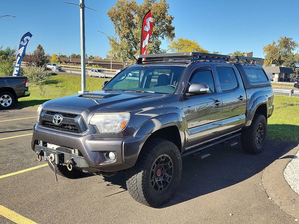 Used 2014 Toyota Tacoma 4WD Double Cab V6 AT 4WD Double Cab V6 AT