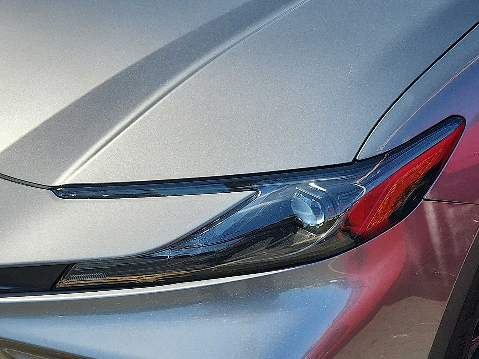2025 Toyota Camry SE - Photo 9