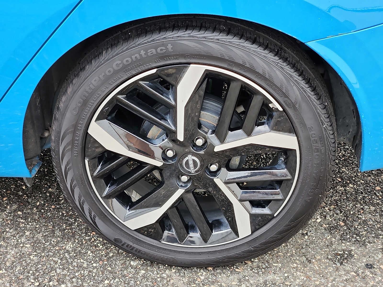 2025 Nissan Versa Sedan SR - Photo 29