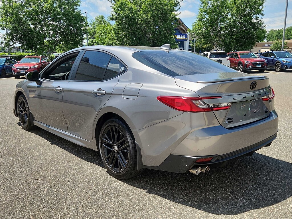 Used 2025 Toyota Camry SE AWD (Natl)