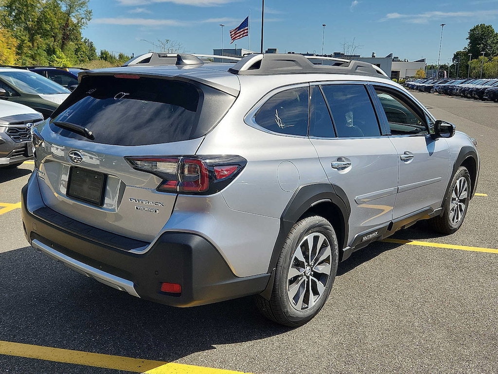 New 2025 Subaru Outback Touring SUV