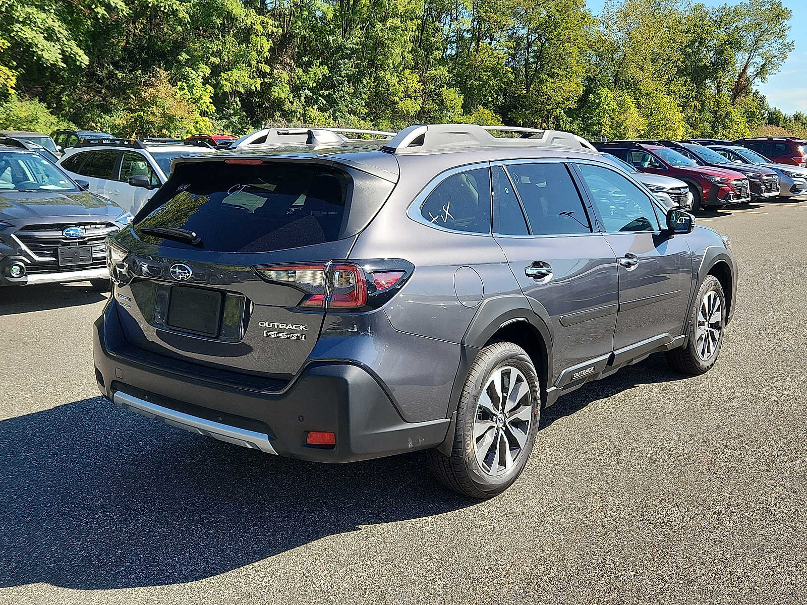 2025 Subaru Outback Touring XT photo 3