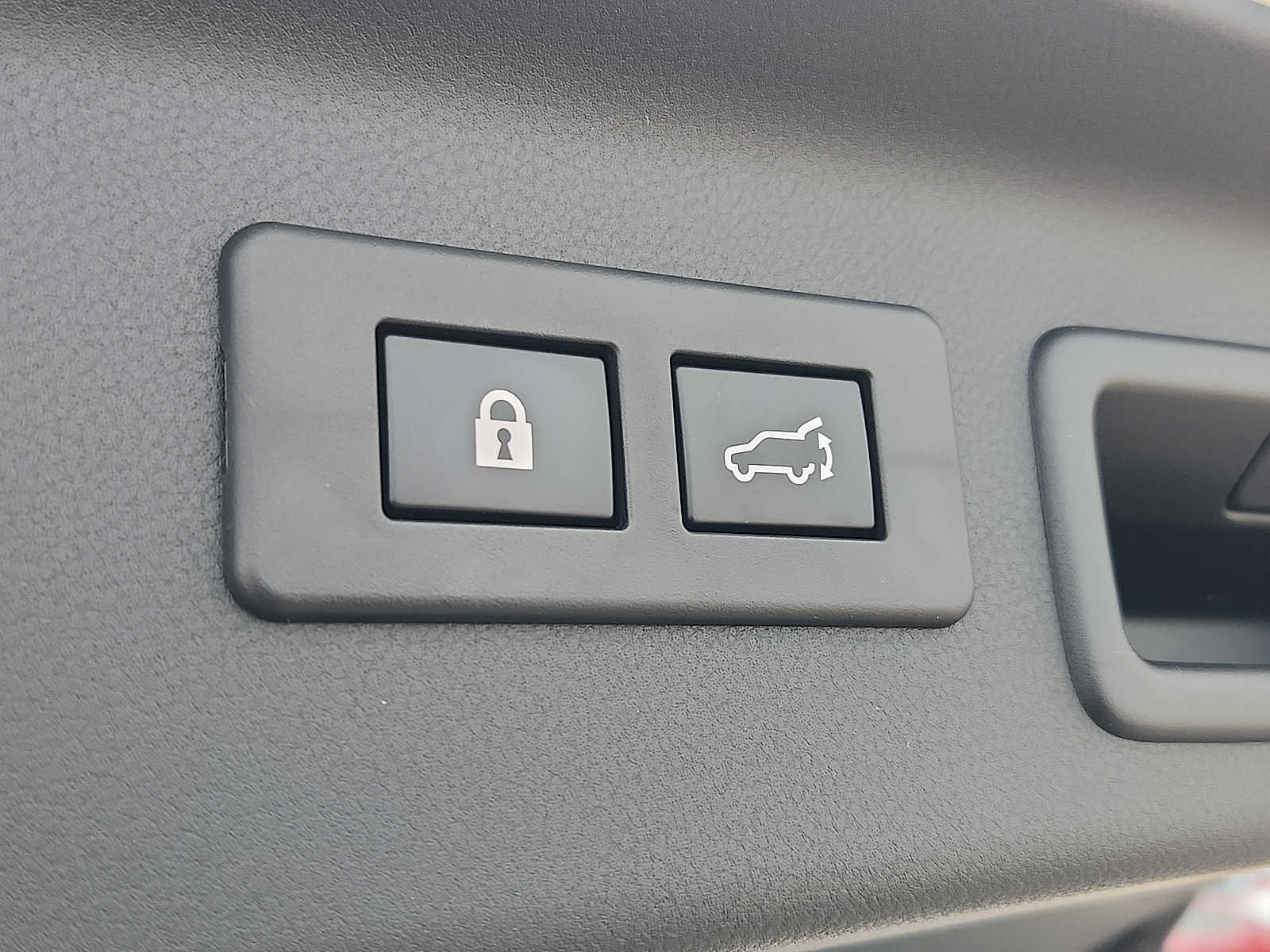2025 Subaru Forester Limited - Photo 29