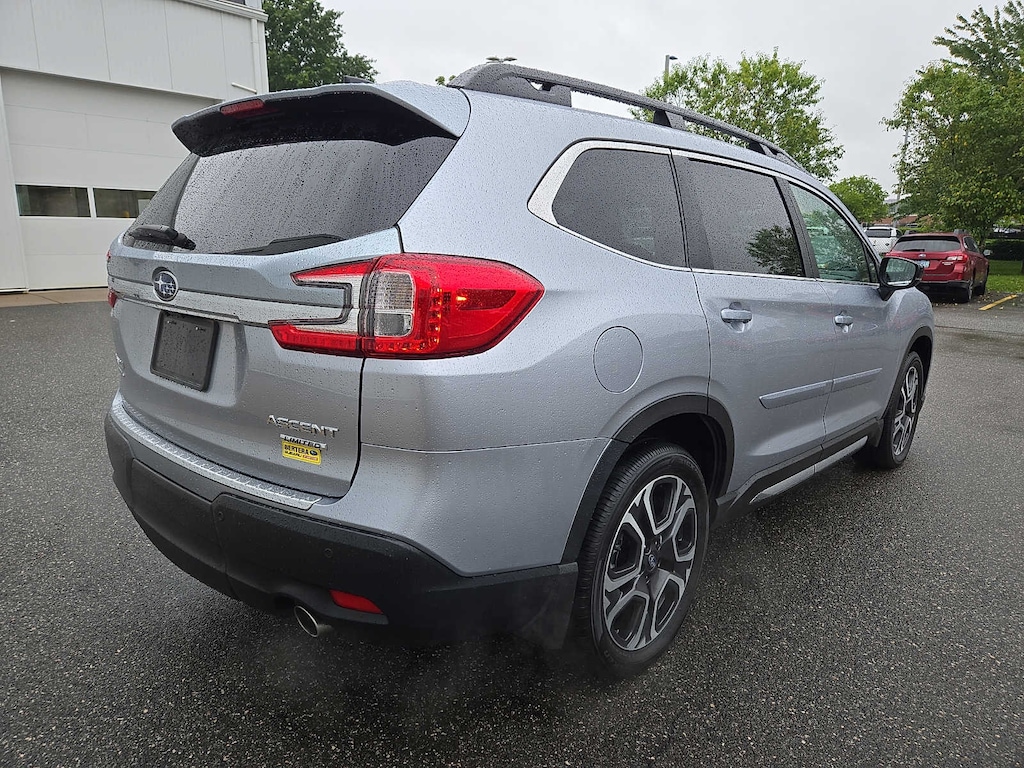 Used 2025 Subaru Ascent Limited 7-Passenger