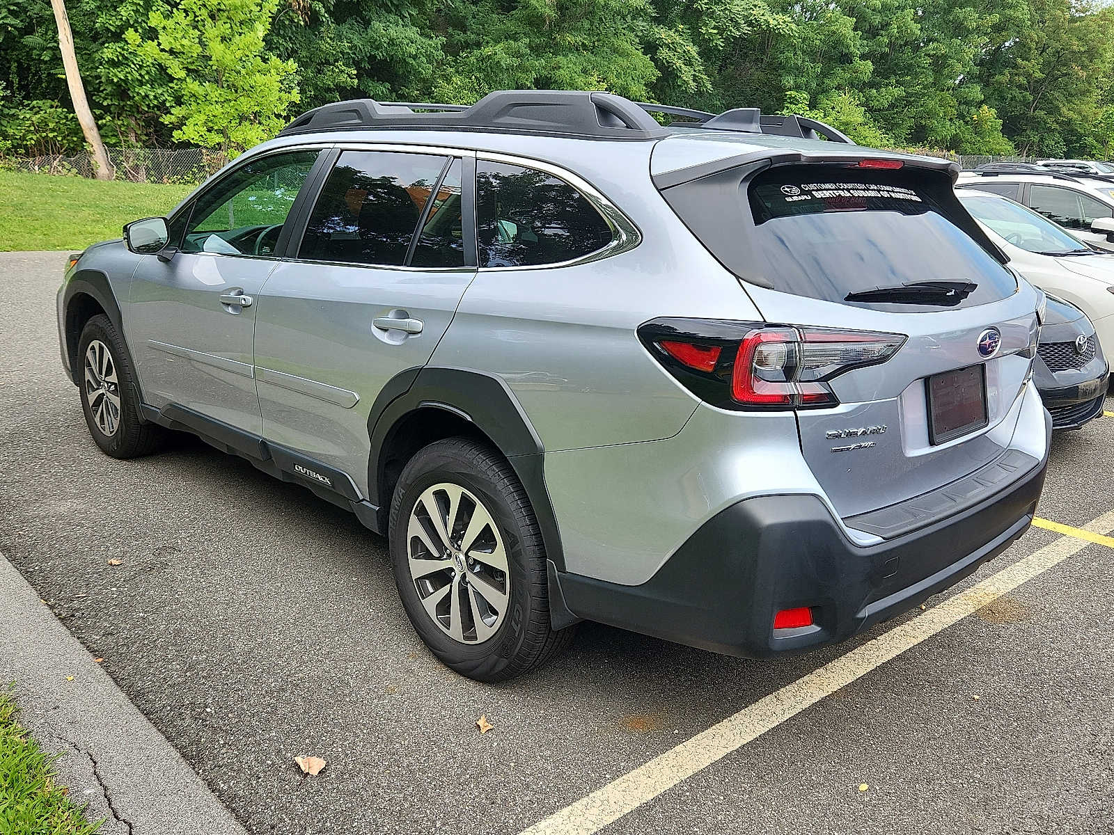 2025 Subaru Outback Premium photo 3