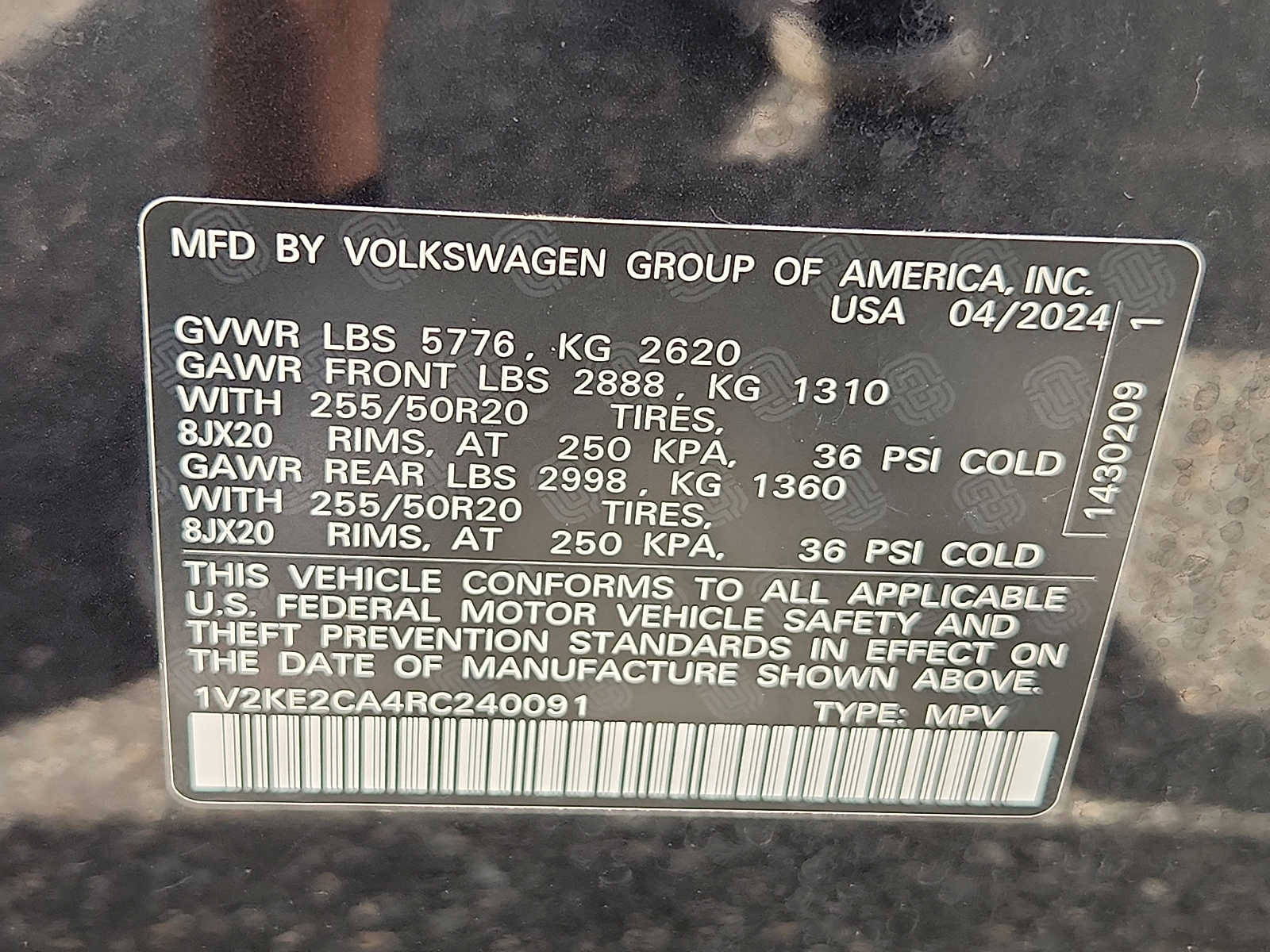 2024 Volkswagen Atlas Cross Sport SE w/Tech - Photo 27