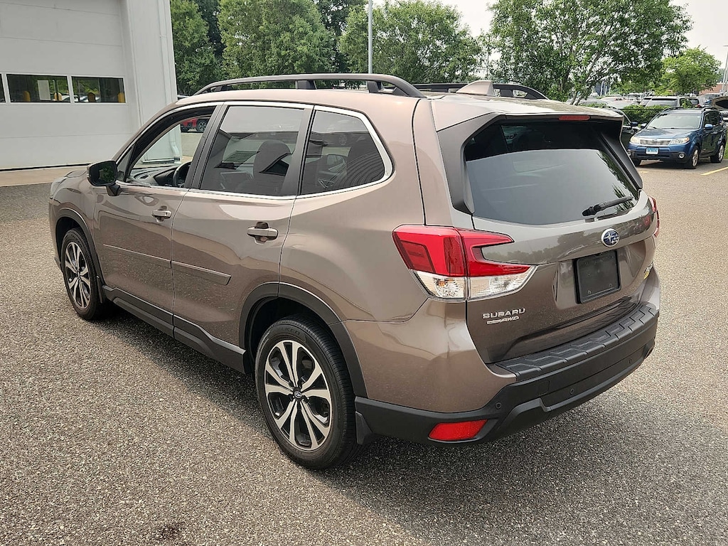 Used 2023 Subaru Forester Limited CVT