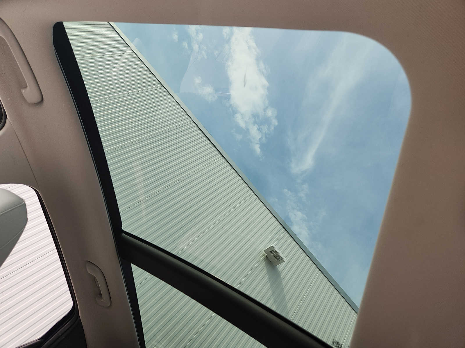 2022 Hyundai Tucson Limited - Photo 14
