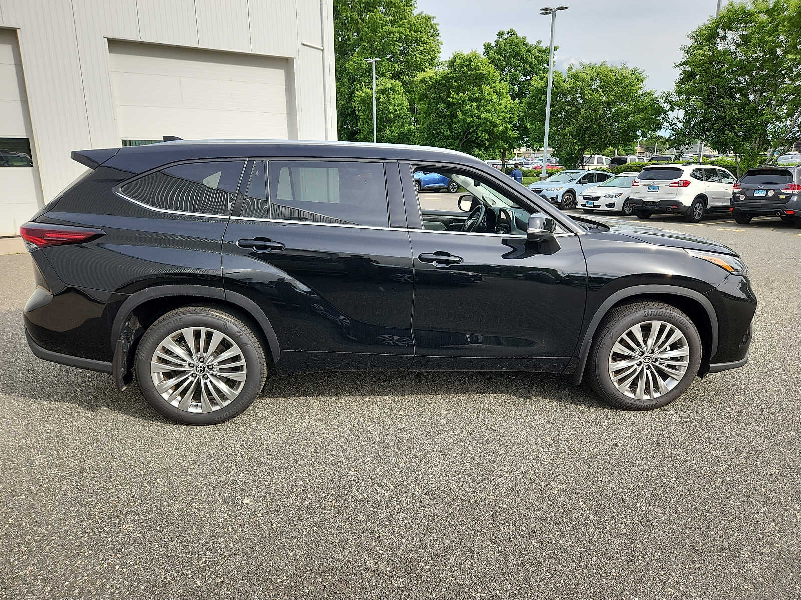 2026 Toyota Highlander Platinum - Photo 7