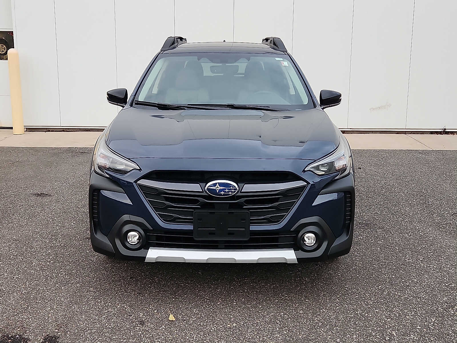 2025 Subaru Outback Limited XT photo 2