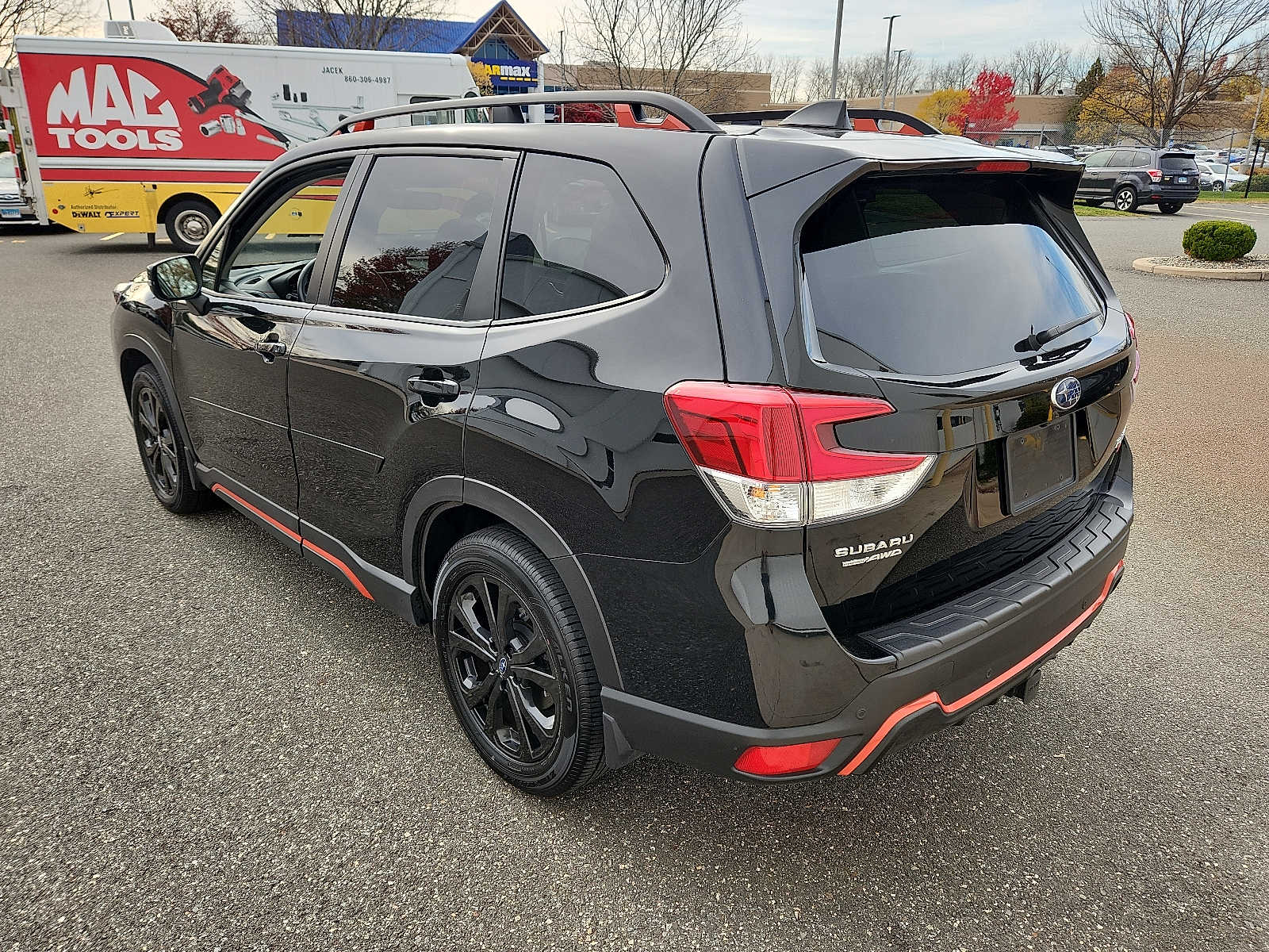 2022 Subaru Forester Sport photo 2