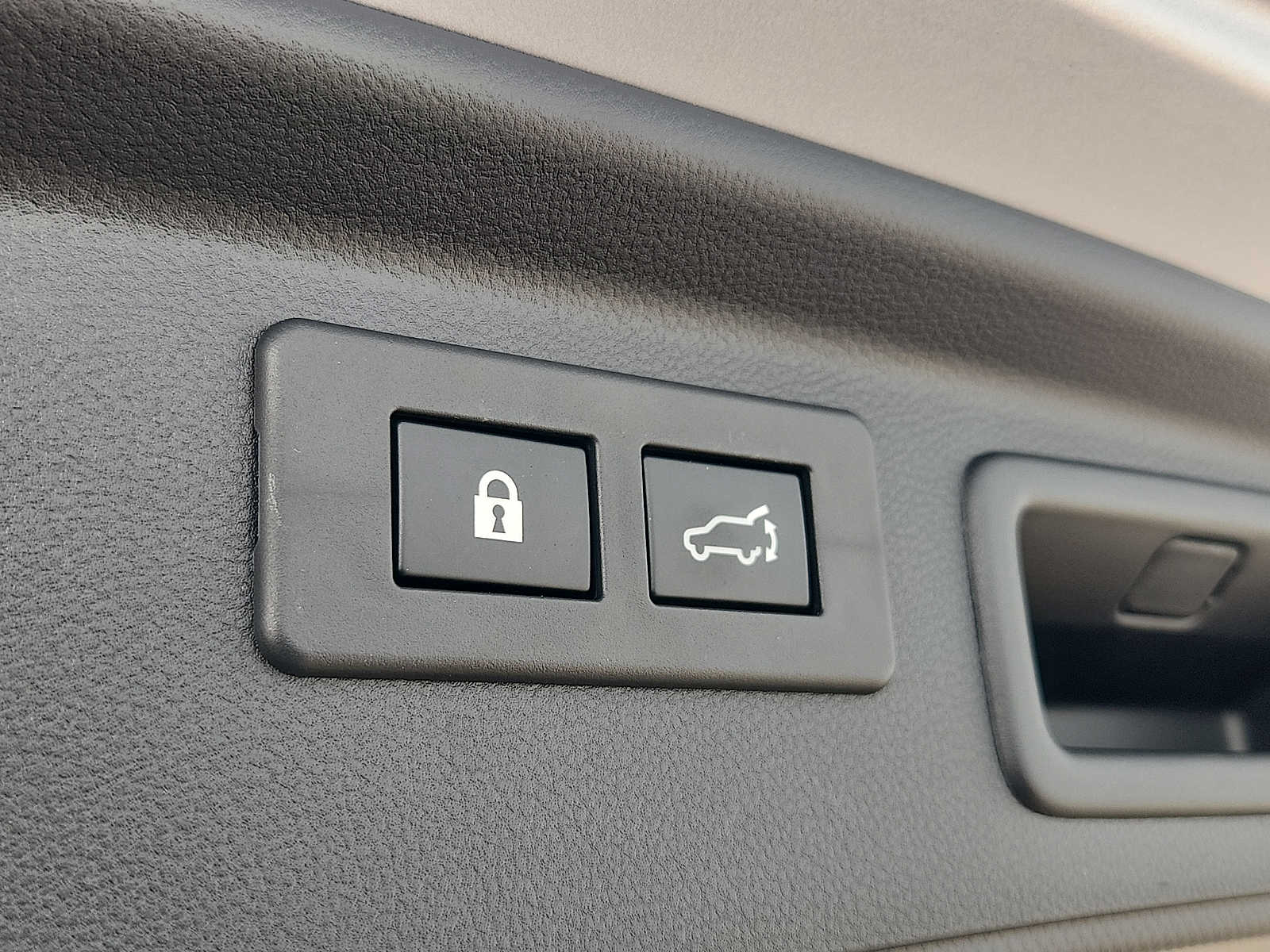 2023 Subaru Forester Premium - Photo 30