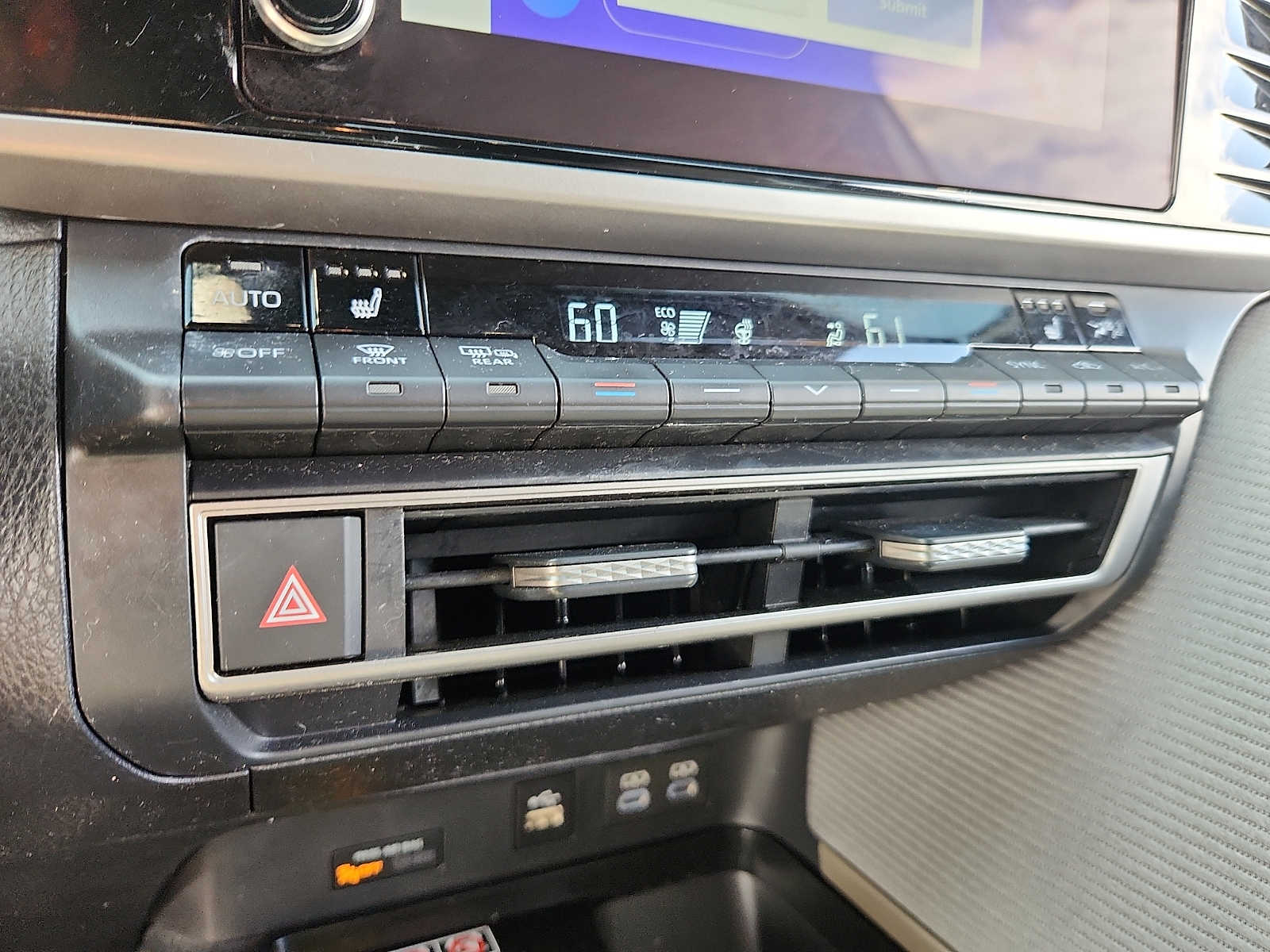 2025 Toyota Camry SE - Photo 16