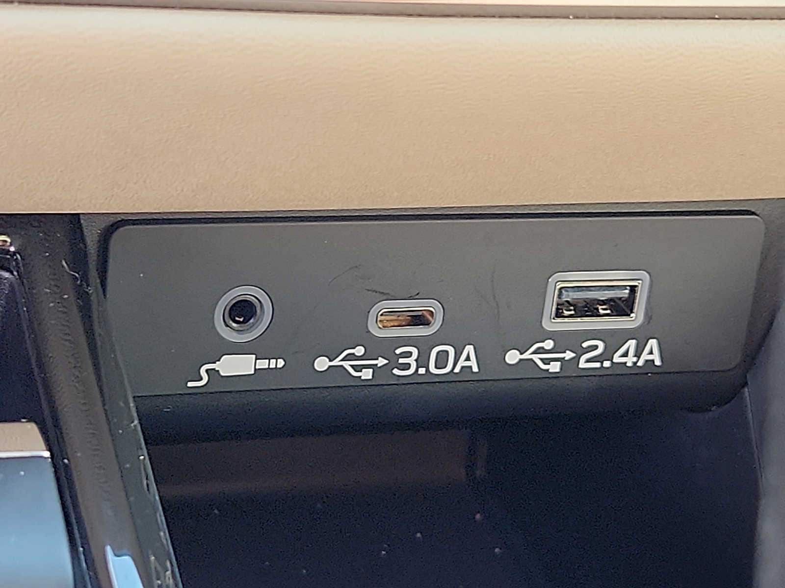 2025 Subaru Outback Limited - Photo 24