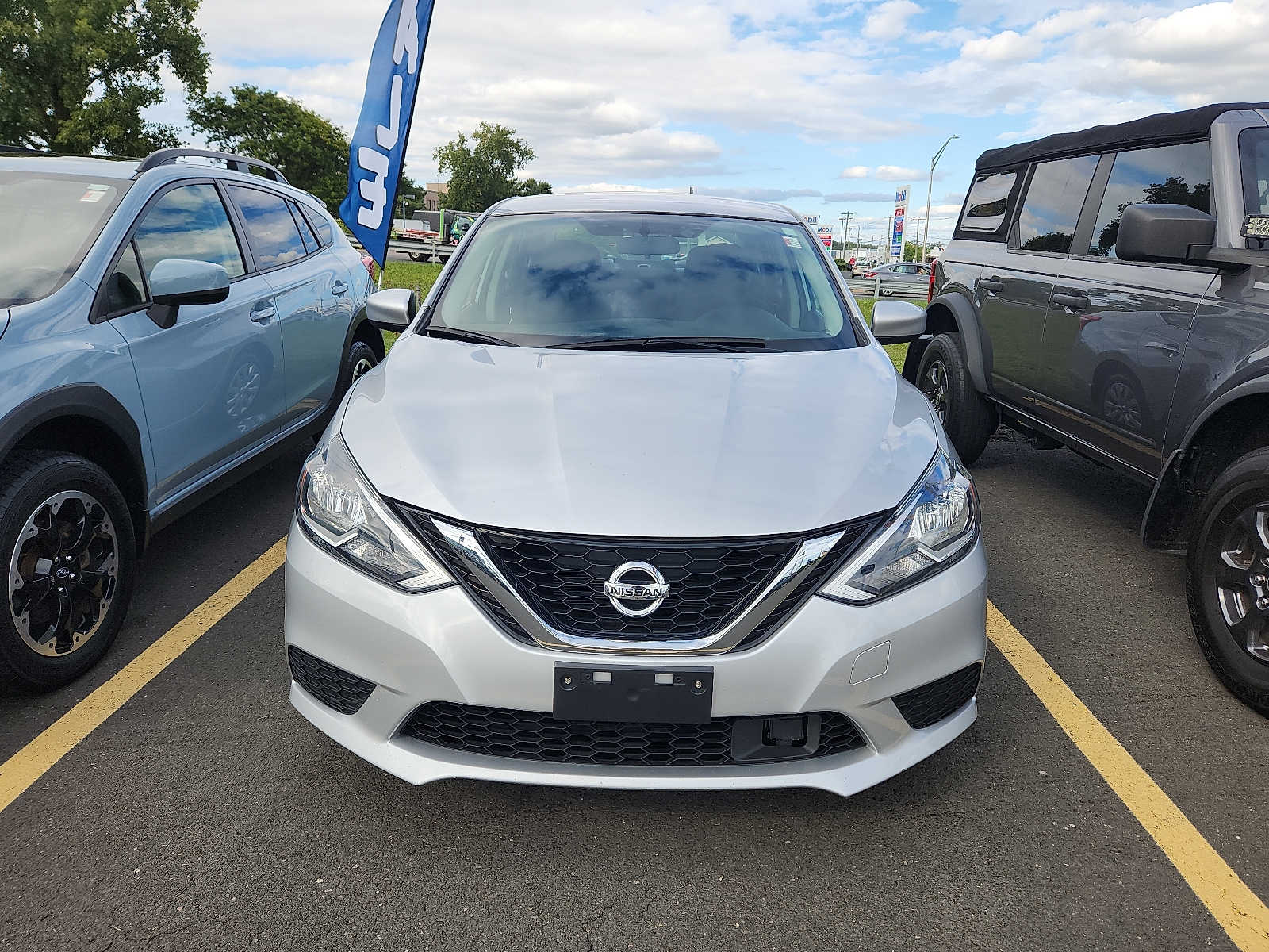 2019 Nissan Sentra S photo 2