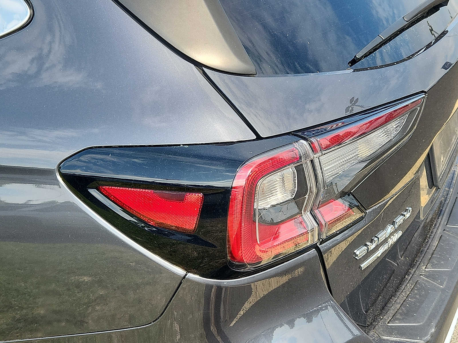 2022 Subaru Outback Limited - Photo 10